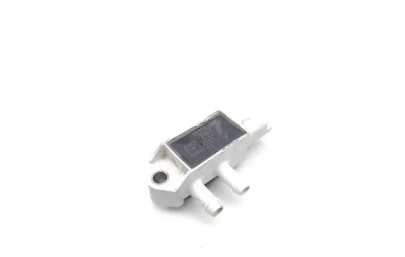Mercedes-Benz Vito Viano W447 Exhaust gas pressure sensor 227701177R 81MPP06-02 95789956