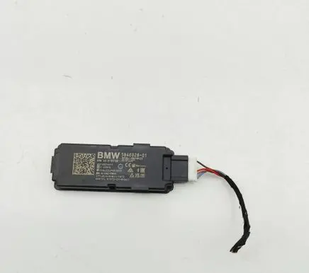 BMW X5 G05 Keyless system antenna 5B4E028 A3C10274411