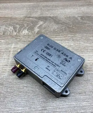 Audi A1 Aerial antenna amplifier 8J0035456A