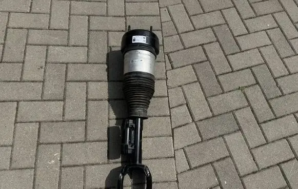 Mercedes-Benz GLE W167 Front shock absorber/damper 1673203113 A1673203113