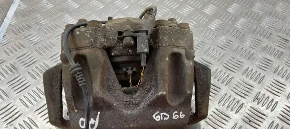 Mercedes-Benz E C207 W207 Front brake caliper A2045400005 322732 2579B