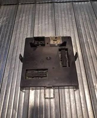 Renault Espace - Grand espace IV Fuse module 8200192469 8200179428