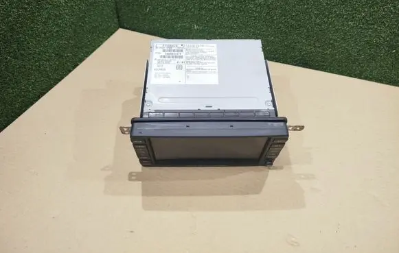 Mitsubishi Pajero Radio/CD/DVD/GPS head unit 8750A070 73030724F
