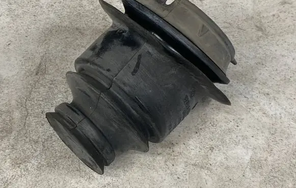 BMW 3 E90 E91 Steering tie rod boot 6763071
