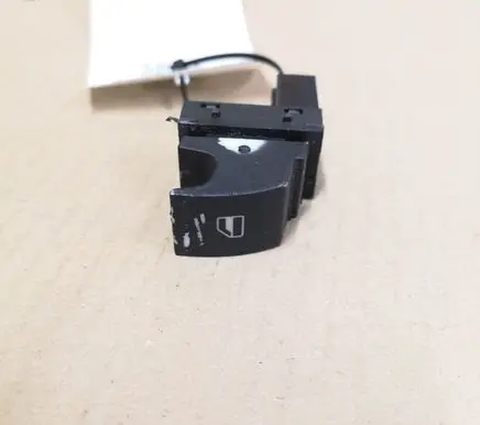 Volkswagen Golf Plus Electric window control switch