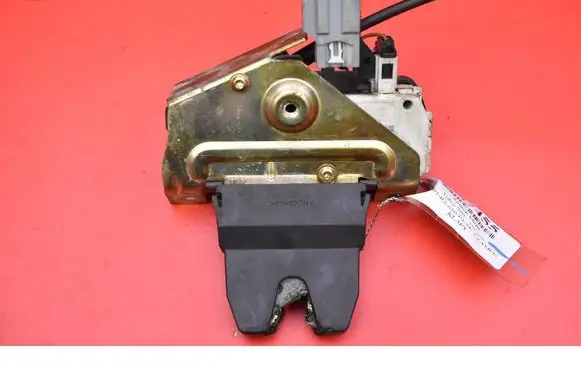 Volvo S60 Tailgate/trunk/boot lock/catch/latch 8652398