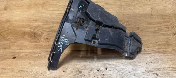 Volvo S60 Front bumper mounting bracket 08693181