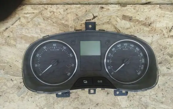 Skoda Fabia Mk2 (5J) Speedometer (instrument cluster) QQQQQ