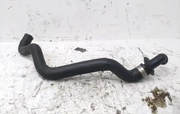 Mercedes-Benz CLS C219 Engine coolant pipe/hose A2118302796