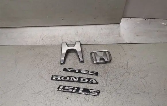 Honda Civic Manufacturers badge/model letters 75701SR4 ST32