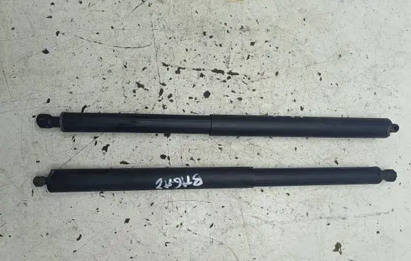 Mercedes-Benz ML W164 Tailgate strut 