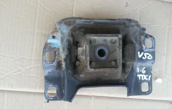 Volvo V50 Gearbox mount 