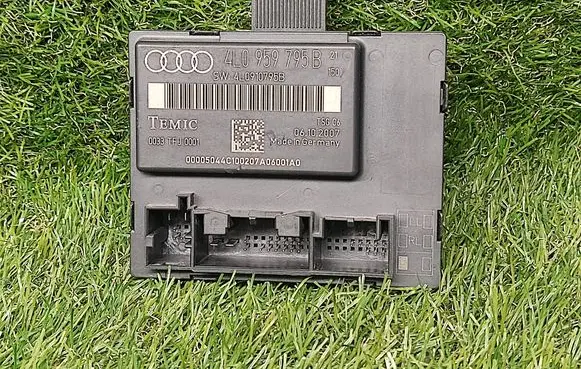Audi Q7 4L Door control unit/module 4L0959795B 4L0910795B