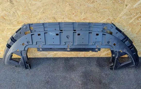 Volvo V40 Front bumper skid plate/under tray 31383735