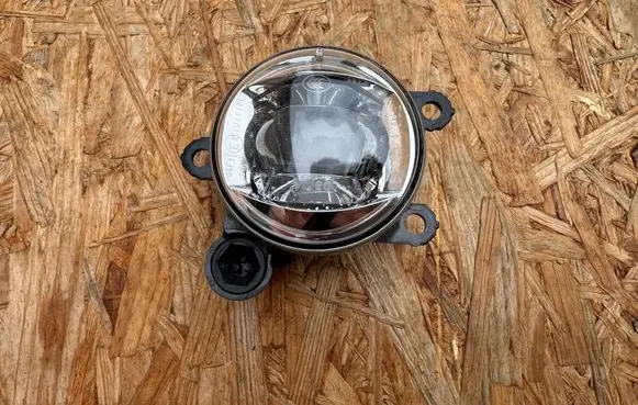 Mitsubishi Outlander IV Front fog light 90206507 L90206505