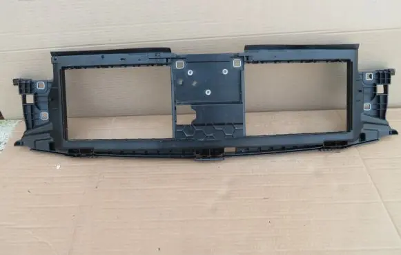 Mercedes-Benz C W206 Radiator trim A2066200101
