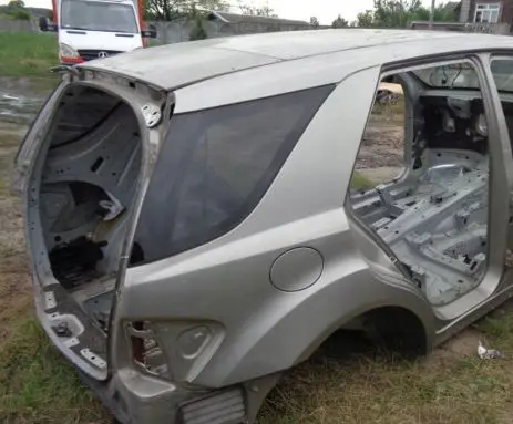 Mercedes-Benz ML W164 Rear quarter panel 