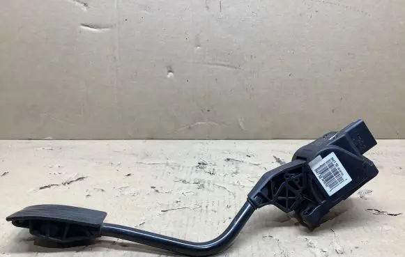 Peugeot 508 Accelerator throttle pedal 9686212980