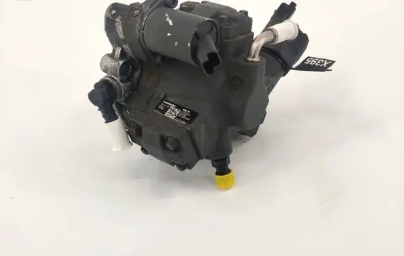 Volvo S40 Fuel injection high pressure pump 9685705080 A2C27100268
