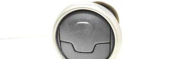 Nissan Qashqai Dash center air vent grill
