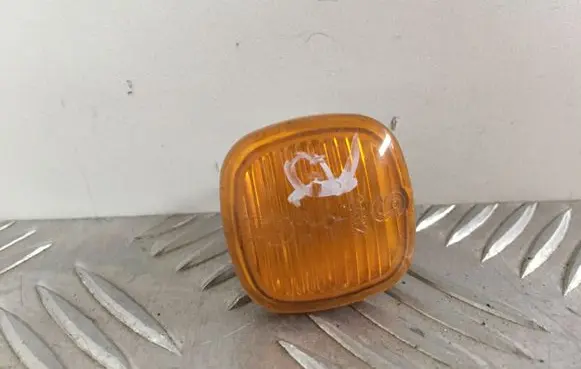 Audi A3 S3 8L Front fender indicator light 4D0949127B