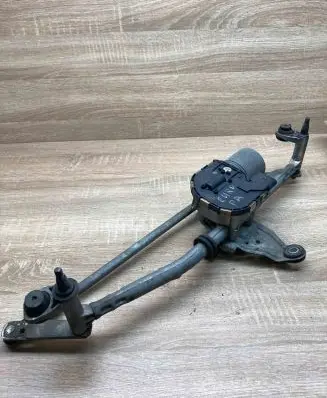 Volkswagen PASSAT B6 Wiper motor 3C1955119 0390241791