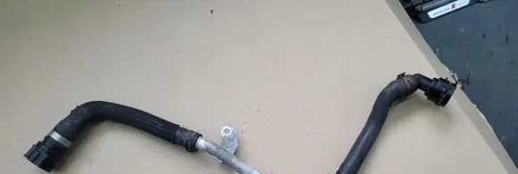 Audi A6 S6 C7 4G Engine coolant pipe/hose 4G0121071N