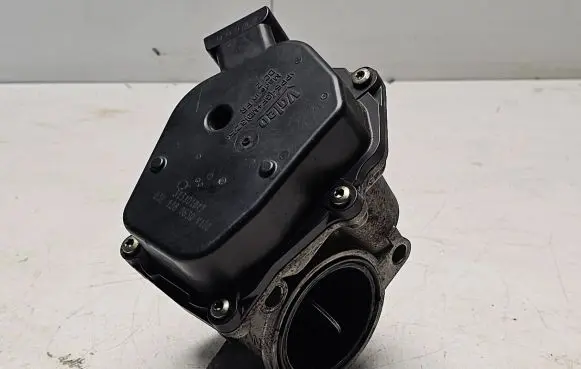 Volkswagen PASSAT B6 Throttle valve 03L128063Q 313101042