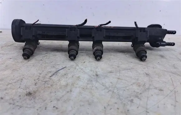 Audi A3 S3 8L Fuel main line pipe 06A133317A