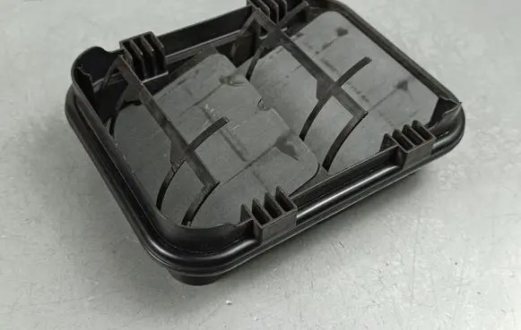 Renault Arkana Quarter panel pressure vent 