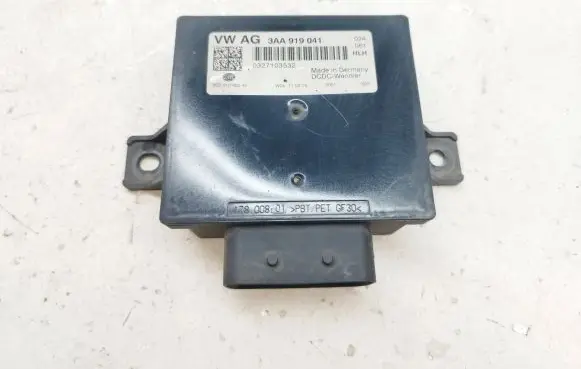 Volkswagen PASSAT B7 Power management control unit 3AA919041 0327103532 8ES01045240