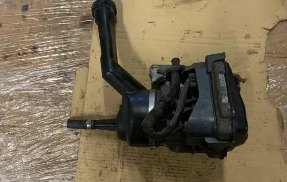 Peugeot 308 Power steering pump 9684979180 A0015321 GEP58C