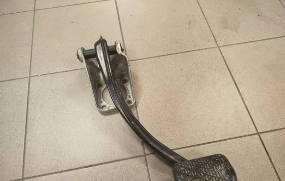 Brake pedal