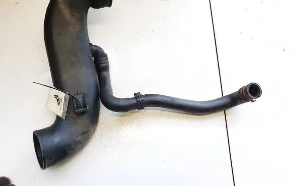 Opel Vectra C Air intake hose/pipe 55352724 329788454