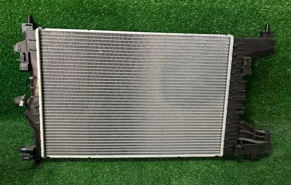 Opel Astra J Coolant radiator 3422B497 5511082 P4146RBA