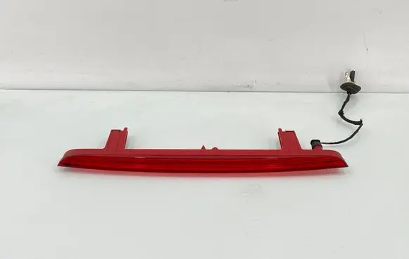 Audi Q7 4M Third/center stoplight 4M0945097