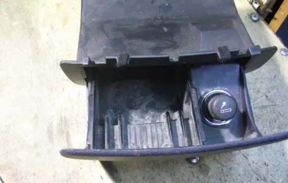 Ford Puma Car ashtray 96FGA04810AGW