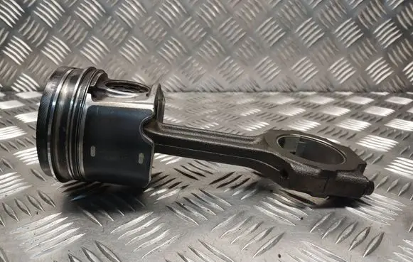 Piston with connecting rod