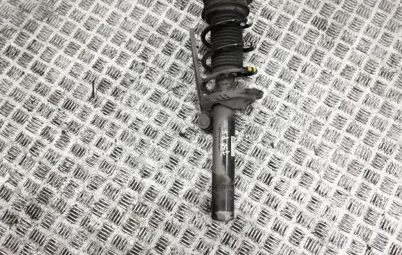 Audi Q2 - Front shock absorber/damper 5Q0413031HJ