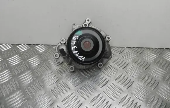 Mercedes-Benz ML W166 Water pump A6422002001 VD11349