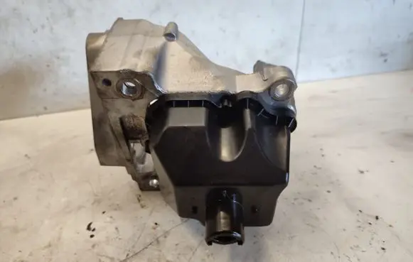 Land Rover Range Rover L322 Fuel pump bracket 9X2Q9A361CA