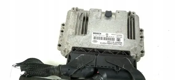 KIA Ceed Engine control unit/module ECU 0281016571