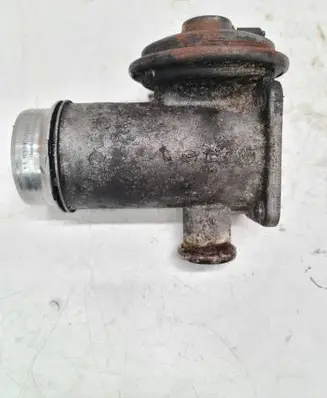 BMW 3 E90 E91 EGR valve 7792077 05T256 70051200