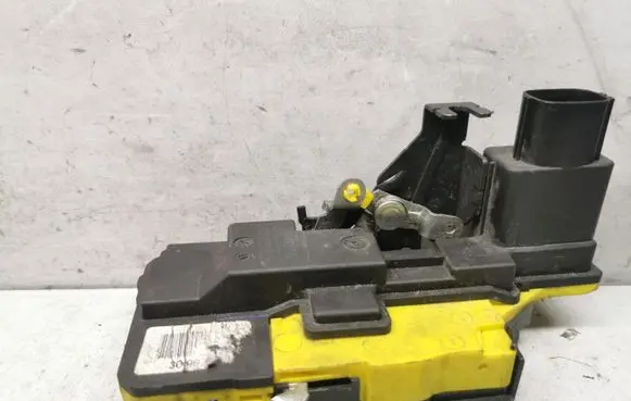 Volvo XC90 Rear door lock