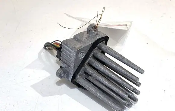 BMW 5 E39 Heater blower motor/fan resistor 8383835