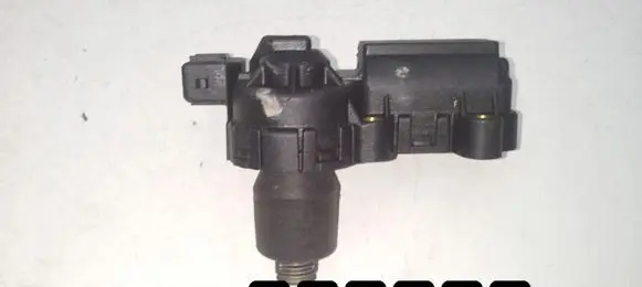 Audi A4 S4 B5 8D Throttle body valve 0132008600