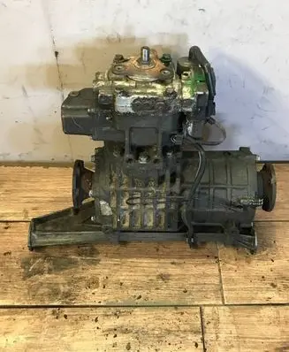 Volkswagen Golf IV Rear differential 02D525554L 02D525733B