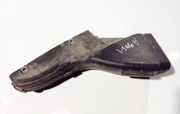 Audi A4 S4 B5 8D Air intake hose/pipe 058129617A