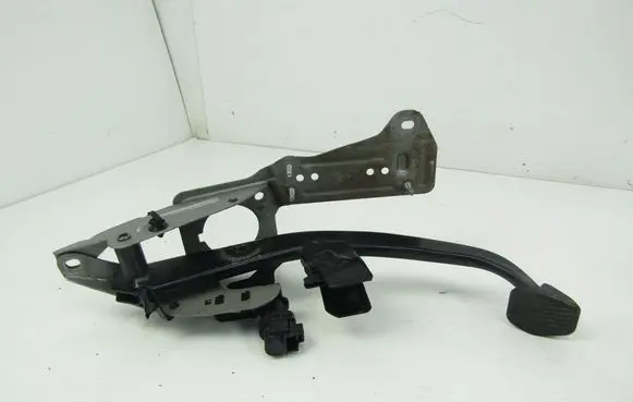 Ford Focus Brake pedal 4M512467AS