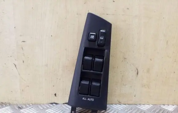 Toyota Corolla E120 E130 Electric window control switch 54355668D 848200F010